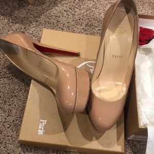Authentic Christian Louboutin nude 5.5inch heels